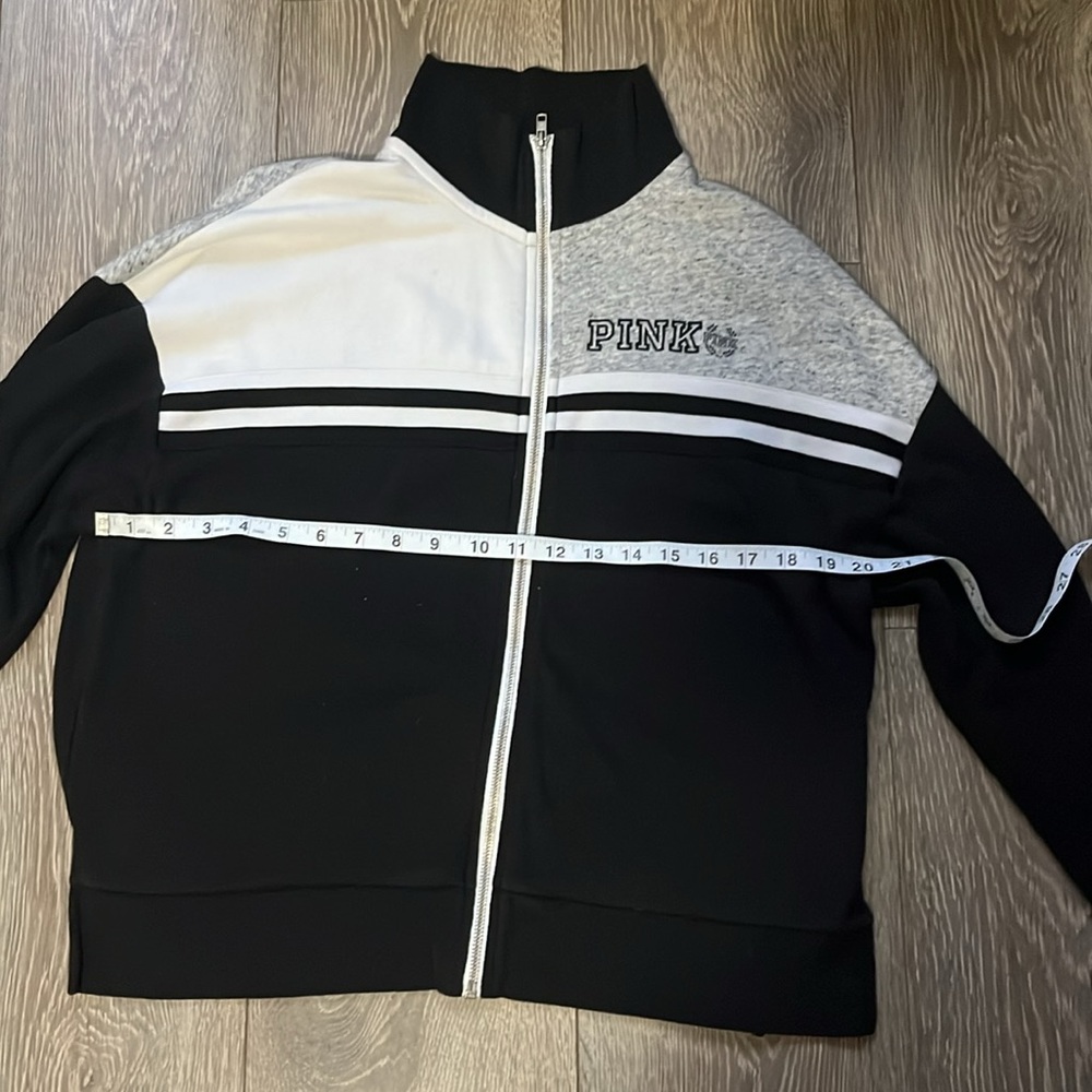 Victoria’s Secret Zip Up Sweater XS - Picture 2 of 6